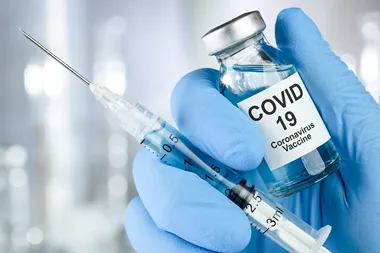 Upprepade doser covidvaccin skyddar seniorer
